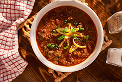 Come and Eat Prize-Winning Chili with Oak Bluffs’ Locals on January 24th 